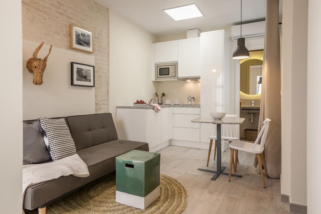 Tomas Ibarra Pool & Luxury Apartment Seville Luaran gambar